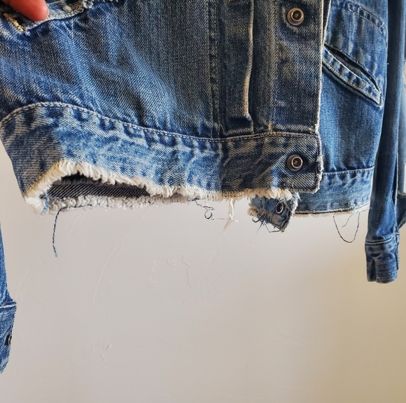 Vintage Distressed Soft Denim Jean Jacket	- No Label - Picture 6 of 10